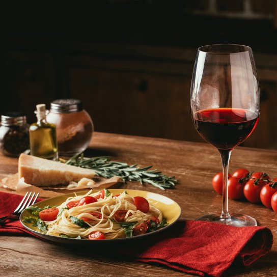 Паста і вино