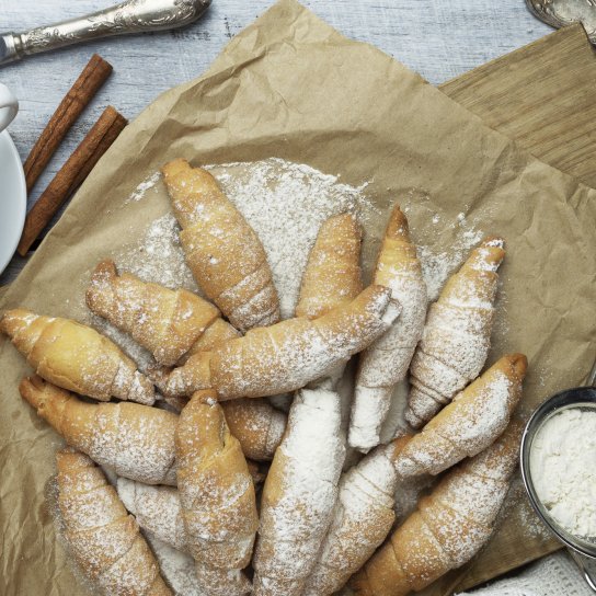 Рогалики з горіхами