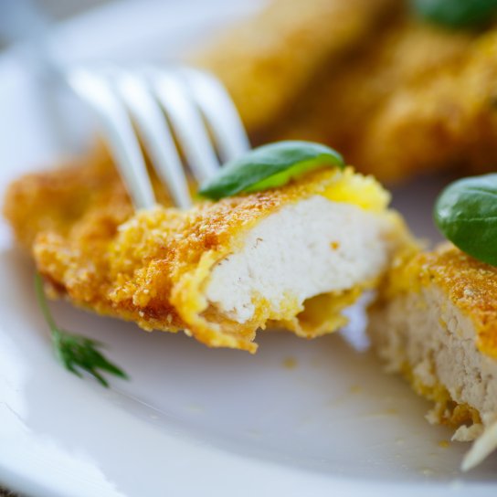 Куриное филе в панировке из белков