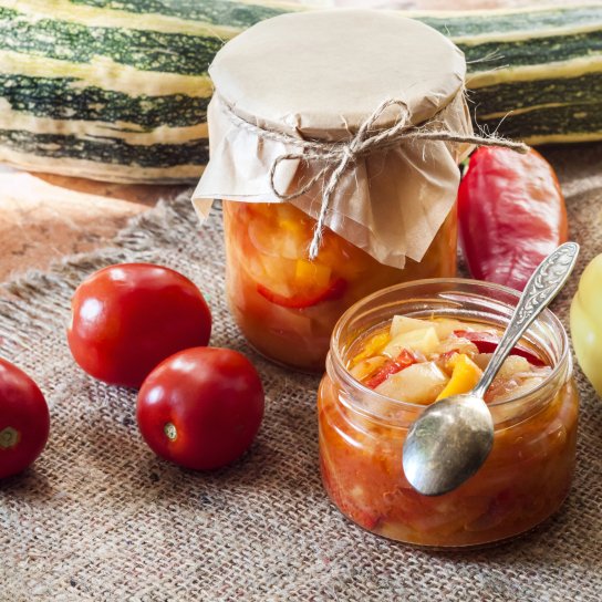 Салат з цукіні та помідорів