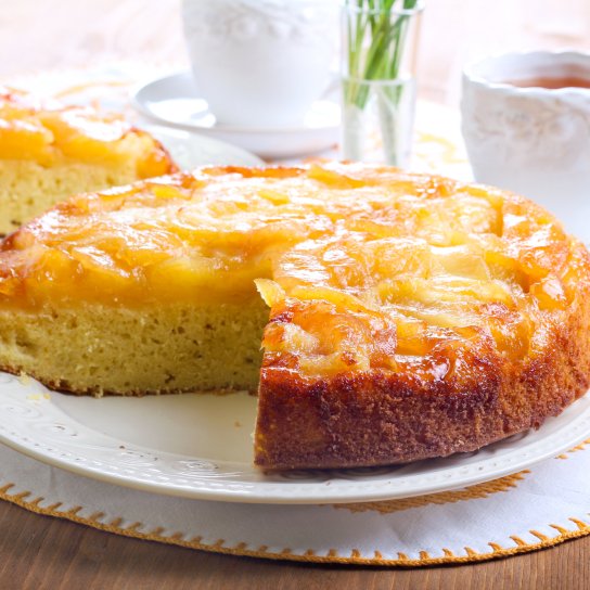 Яблучний пиріг у пароварці