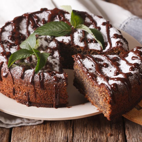 Кабачковий пиріг зі сливами