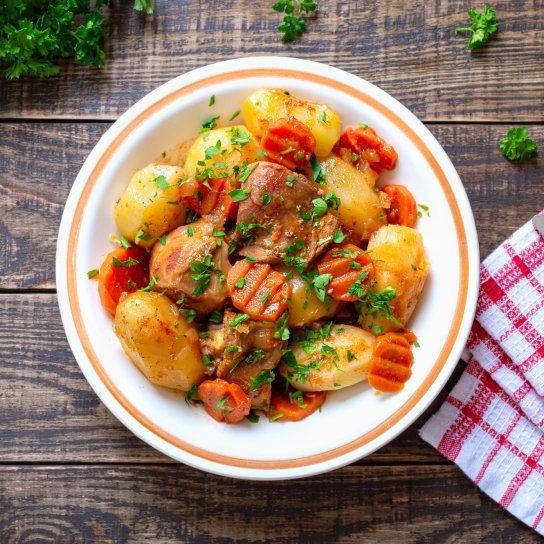 Смажена індичка з овочами