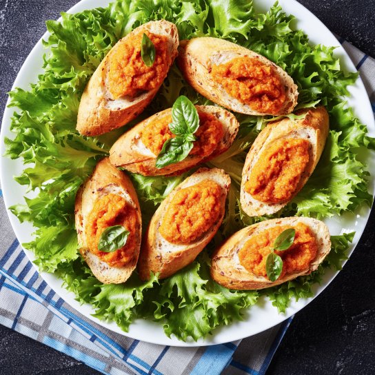 Кабачкова ікра з плавленими сирками