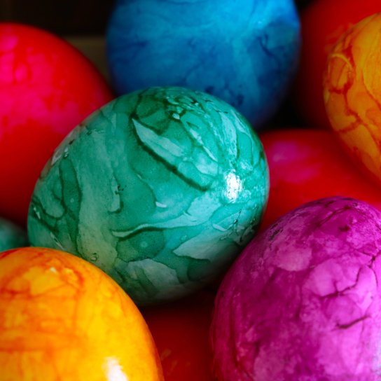 Як фарбувати яйця фломастерами й маркерами