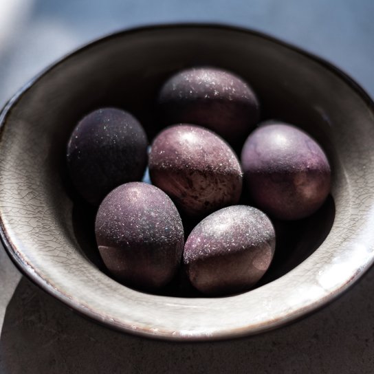 Яйця у червоному вині