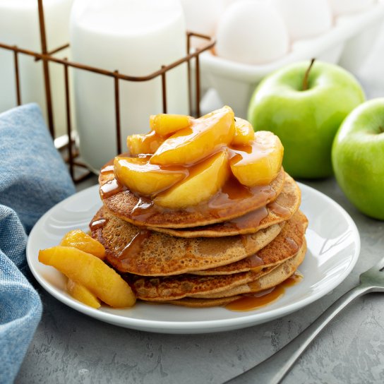 Млинці з яблуками