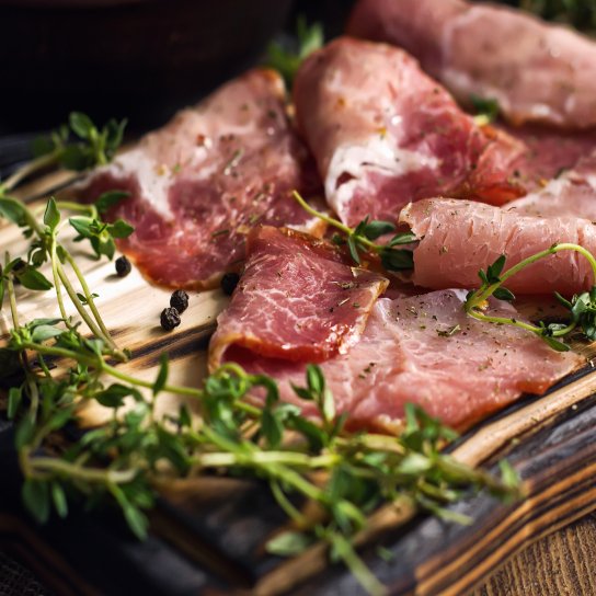 Сиров'ялена ковбаса