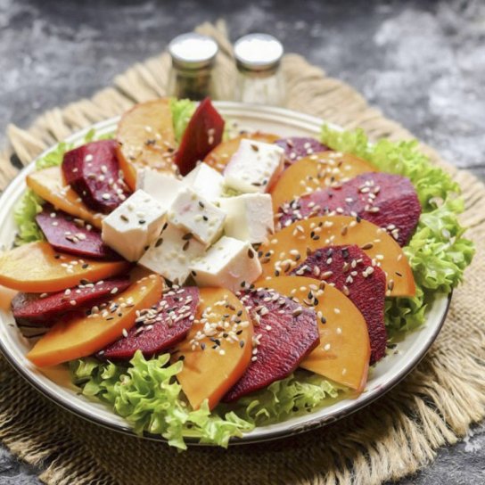 Салат з хурмою