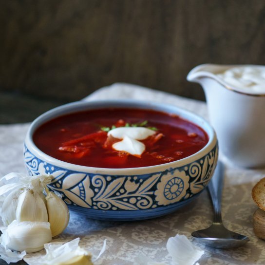 борщ із квашеною капустою та грибами