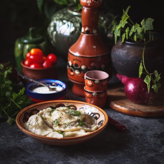 Вареники з картоплею грибами квашеною капустою