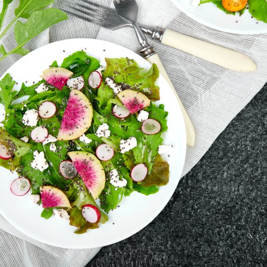 Салат з редискою та кавуном