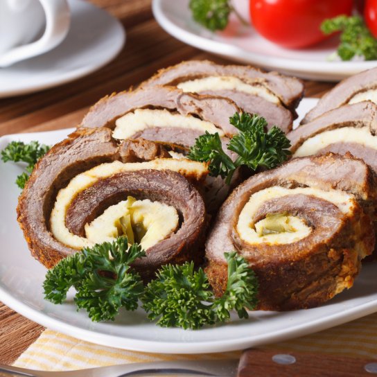 М’ясний рулет з омлетом по-луганськи