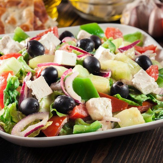 грецький салат з фетою