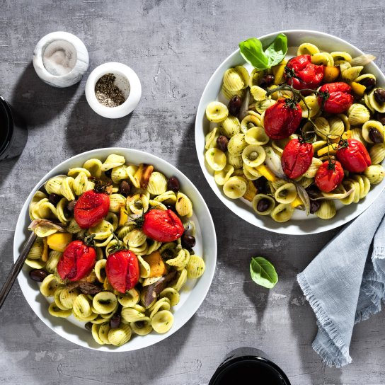 Паста "ушки" с томатами