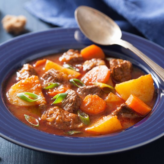 Німецький суп айнтопф з яловичиною