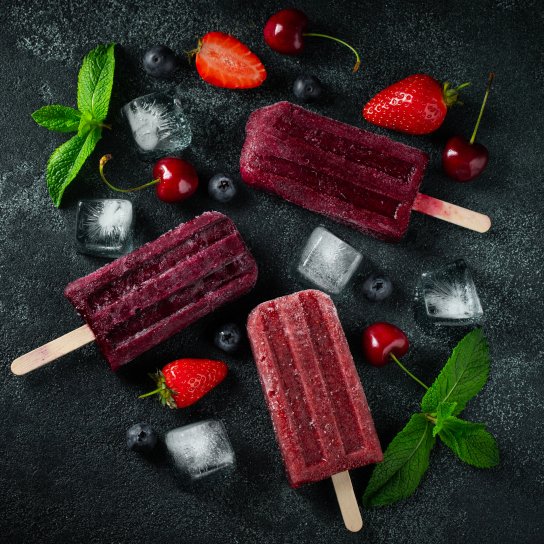 Веганське морозиво з ягодами