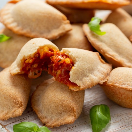 Мінікальцоне куркою