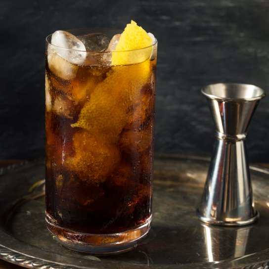 Коктейль з колою