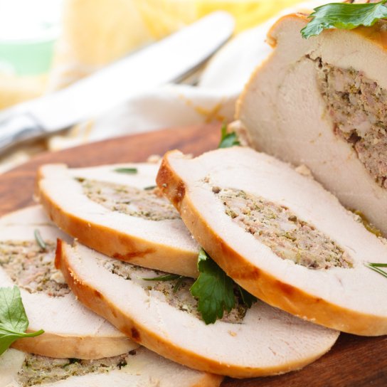 Індичий рулет з фаршем