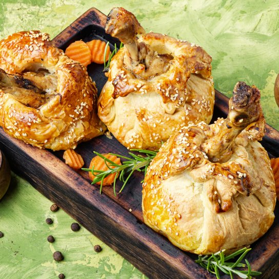 Курячі гомілки в тісті