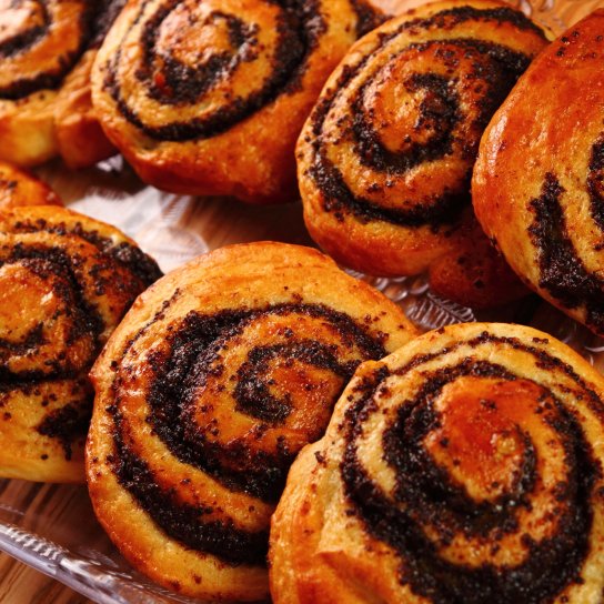 Булочки-равлики з маком