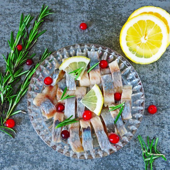 Оселедець у соусі з журавлини