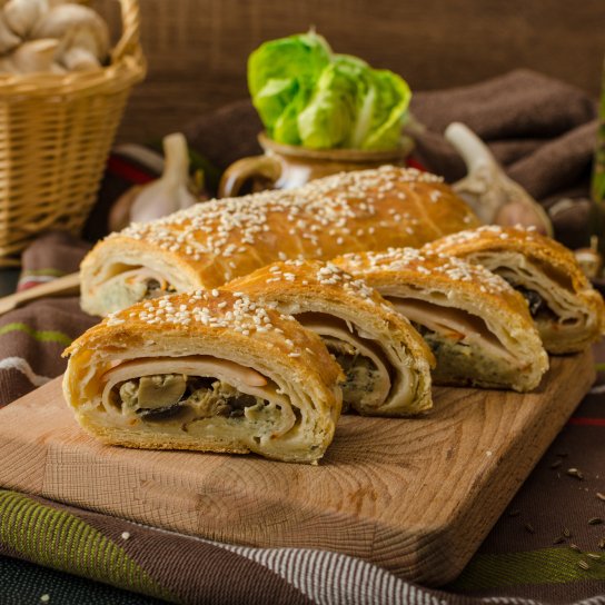 рулет з куркою і баклажанами