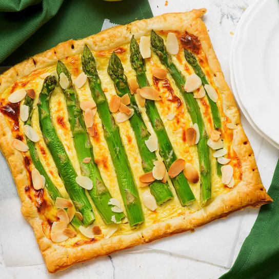 Тарт зі спаржею