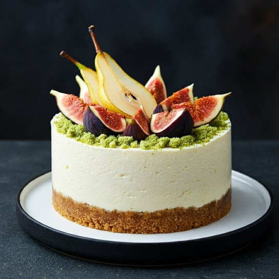 Чизкейк з грушею та інжиром