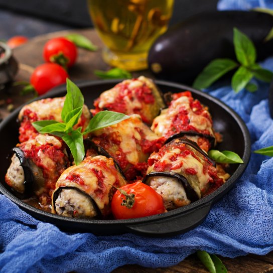 Баклажанные рулетики с фаршем