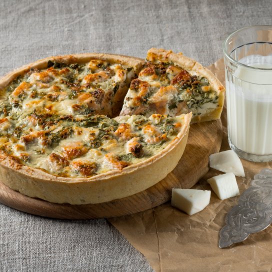 Пиріг з риби з листкового тіста