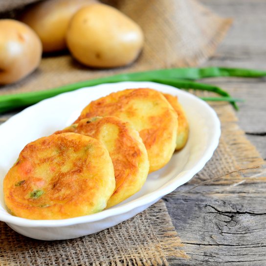 Дріжджові булочки з картоплею