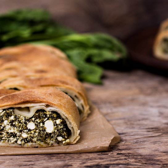 Рулет з лаваша зі шпинатом