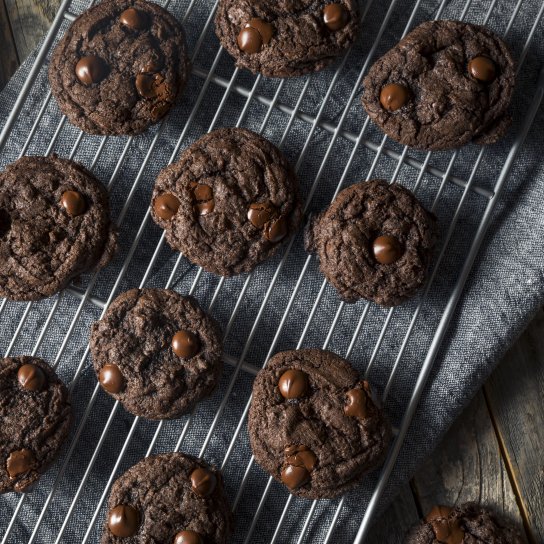 Шоколадне вологе печиво з дропсами