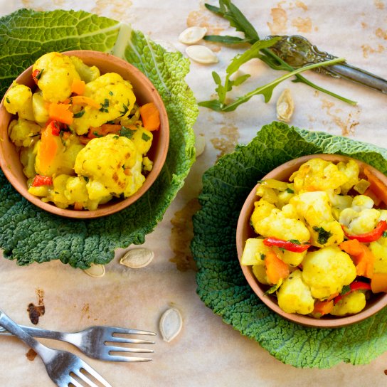 Цвітна капуста з медово-гірчичним соусом