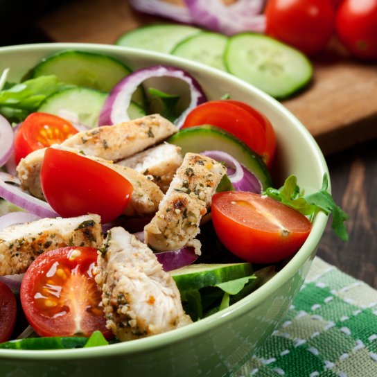 Грецький салат з куркою