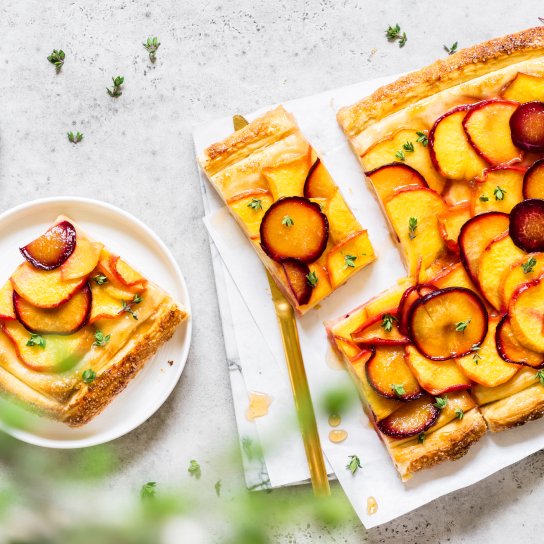 тарт з персиками