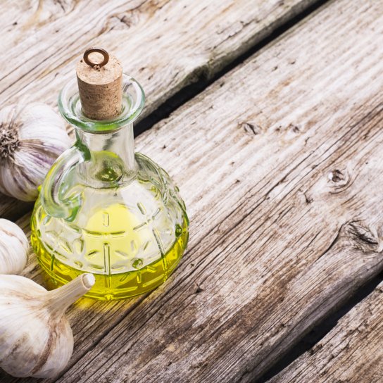 Часникова олія