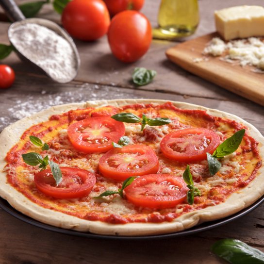 Піца на лаваші з ковбасою