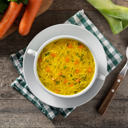 Курячий суп із локшиною