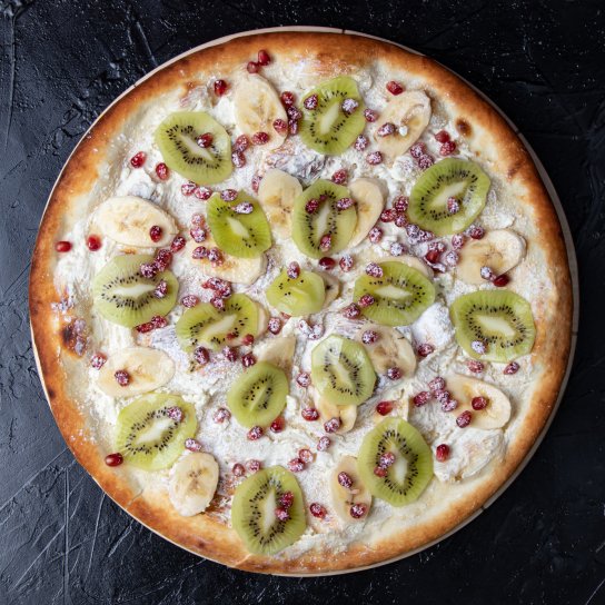 Пиріг з фруктами на лимонаді