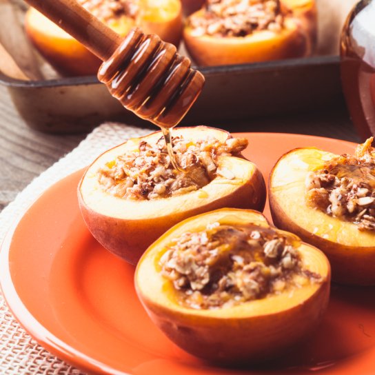 Персики з вівсянкою