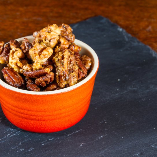 Горіхи в карамелі