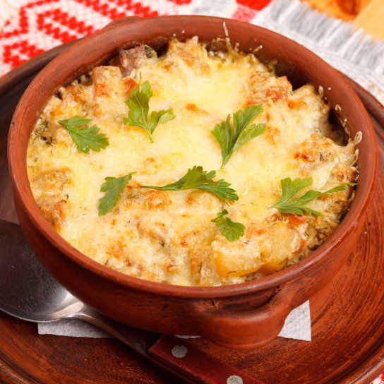 Картопля з м'ясом в горщиках