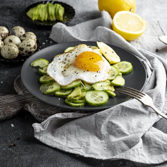 Яйце з овочами