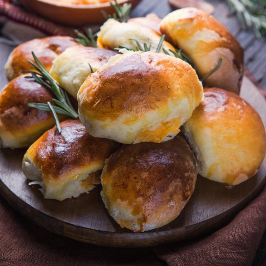 Пиріжки з двома видами начинки