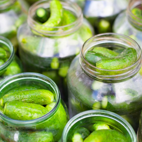 Квашені огірки з борошном