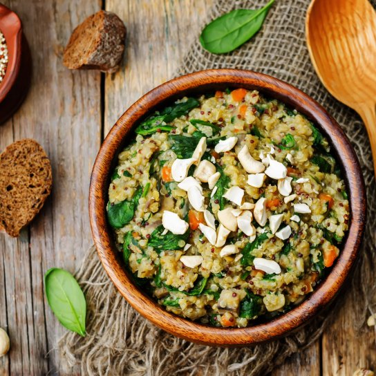 рис з прянощами та горіхами