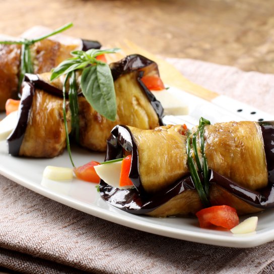 Баклажановые рулетики